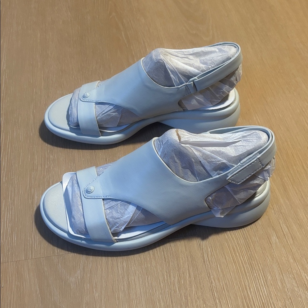 NIB Naturalizer Women's Mist Grey Lillian Sandal size 5 - Picture 3 of 7